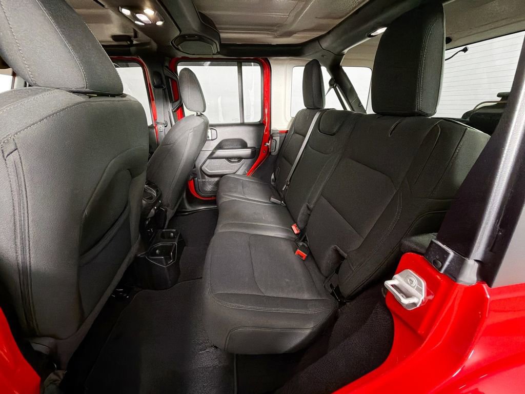 Used 2021 Jeep Wrangler Unlimited Sahara image 23