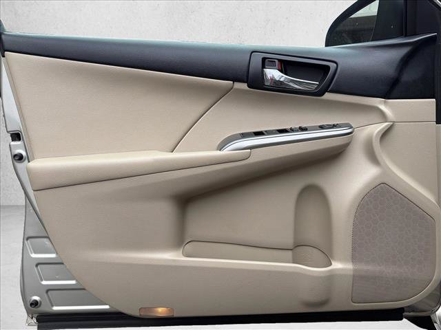 Used 2014 Toyota Camry XLE FWD image 10