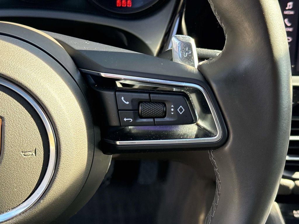 Certified 2023 Porsche Macan Turbo image 27