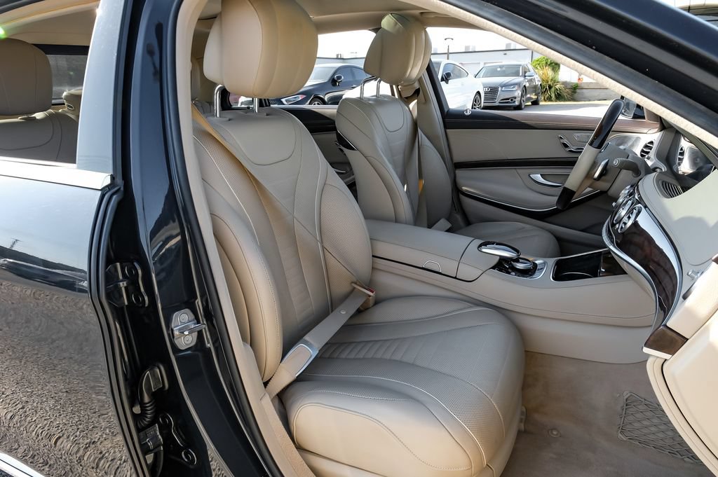 Used 2019 Mercedes-Benz S 560 Sedan image 38