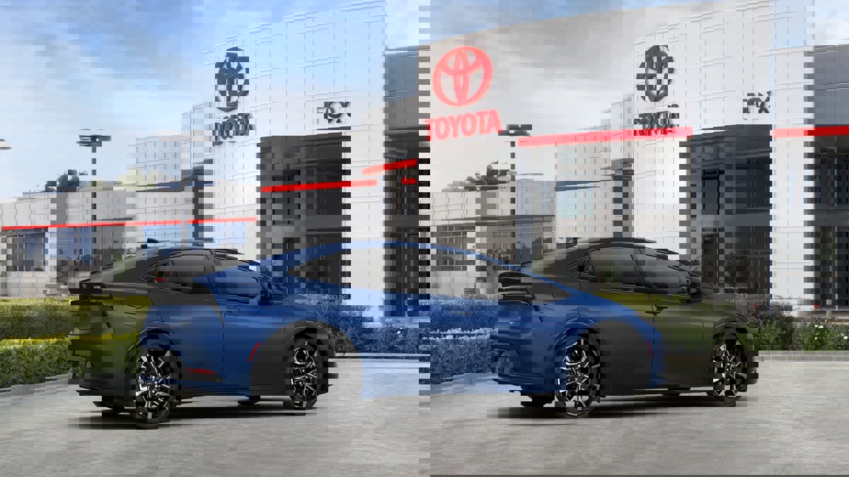 New 2026 Toyota Prius Plug-In Hybrid image 3