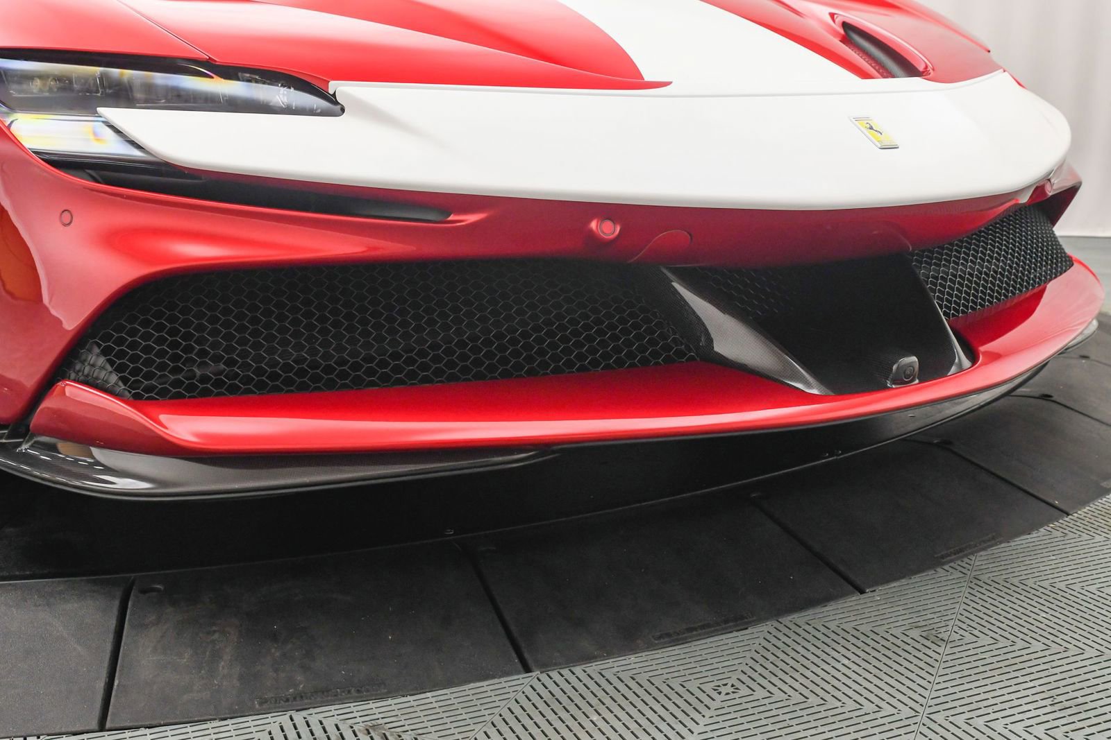 Used 2023 Ferrari SF90 Stradale image 30