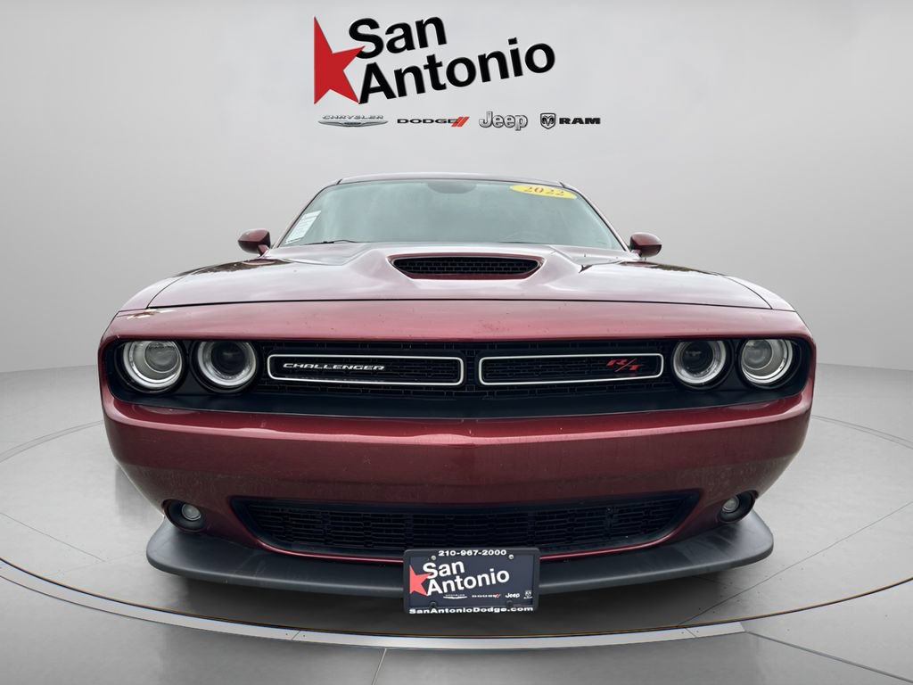 Used 2022 Dodge Challenger R/T RWD image 4