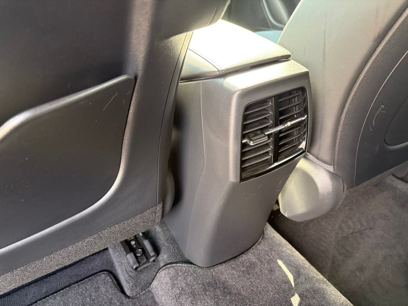 Used 2025 Kia Niro EX FWD image 31
