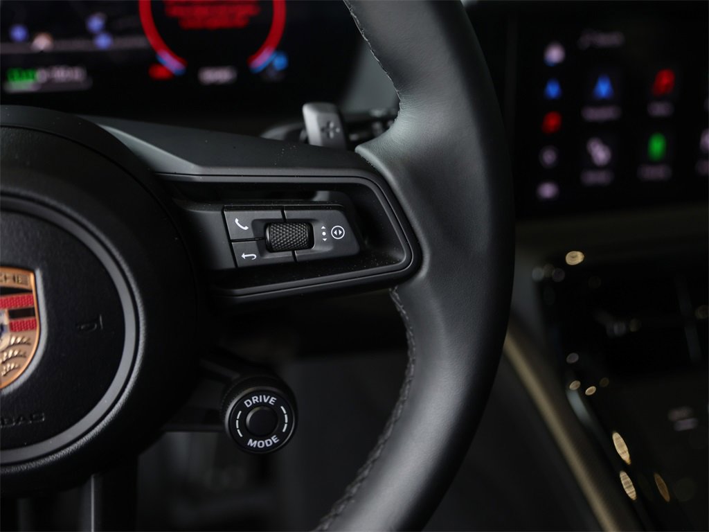 Certified 2025 Porsche Panamera 4 image 19