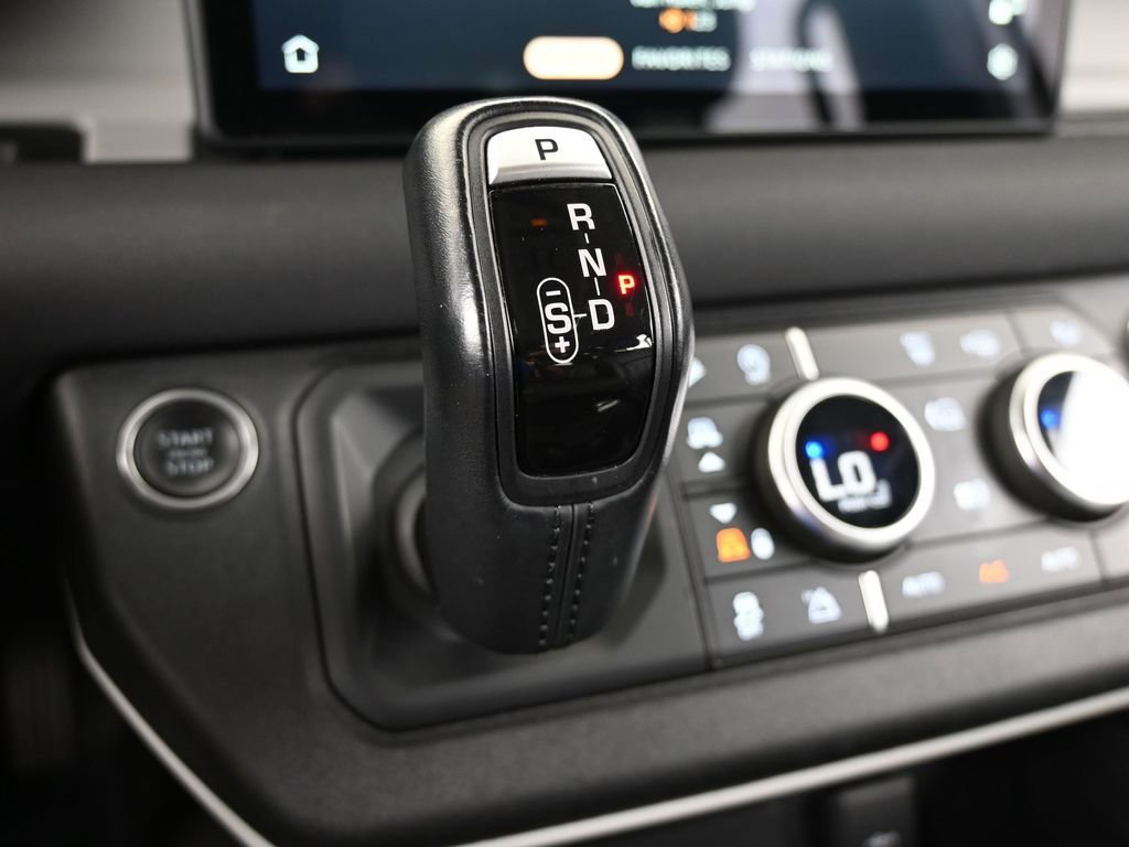 Used 2022 Land Rover Defender 110 S image 26