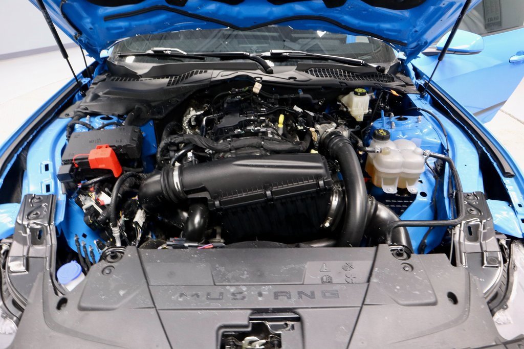 Used 2025 Ford Mustang EcoBoost image 17