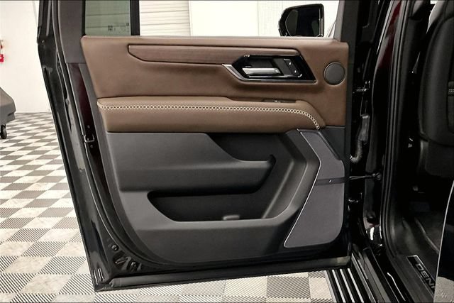 Used 2025 GMC Yukon XL Denali Ultimate w/ LPO, Floor Liner Package AWD/4WD image 23