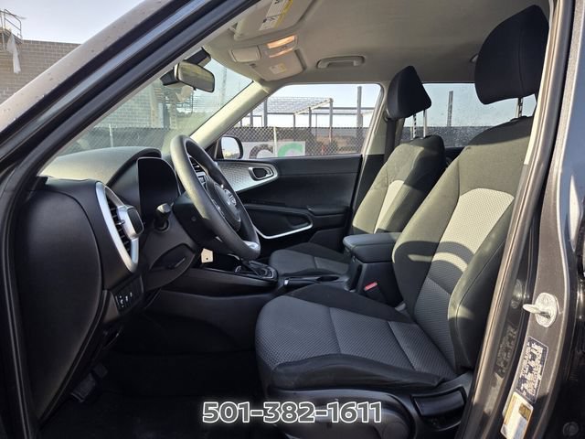 Used 2024 Kia Soul LX w/ Option Group 015 FWD image 9