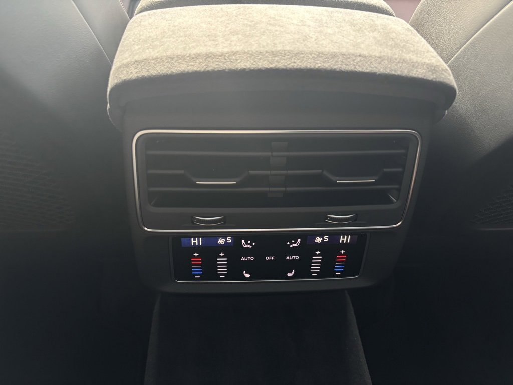 New 2026 Audi RS Q8 performance image 22