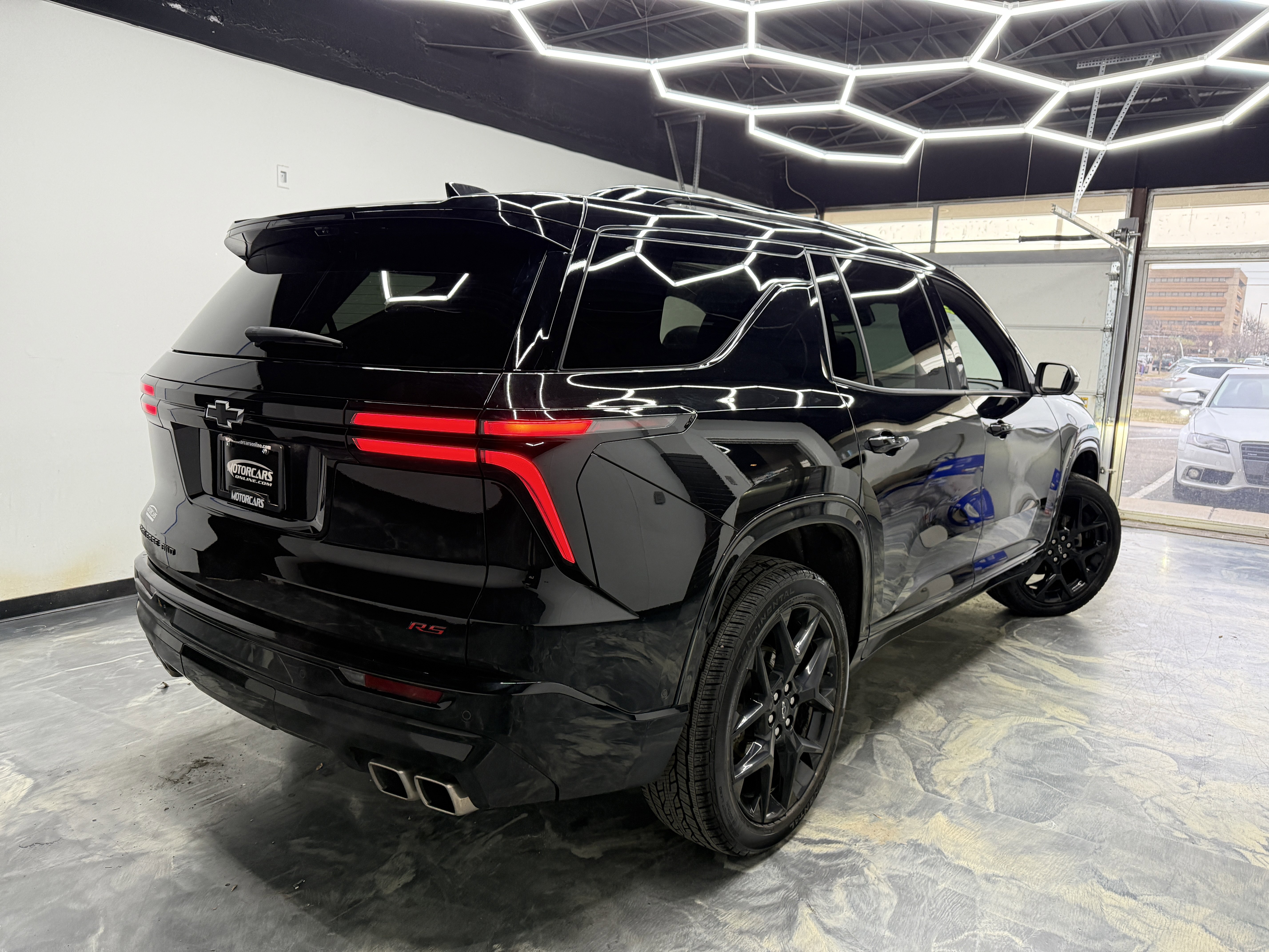 Used 2024 Chevrolet Traverse RS image 5