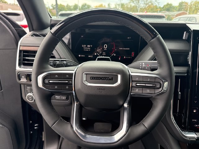 New 2026 GMC Yukon XL Denali w/ Denali Reserve Package AWD/4WD image 17