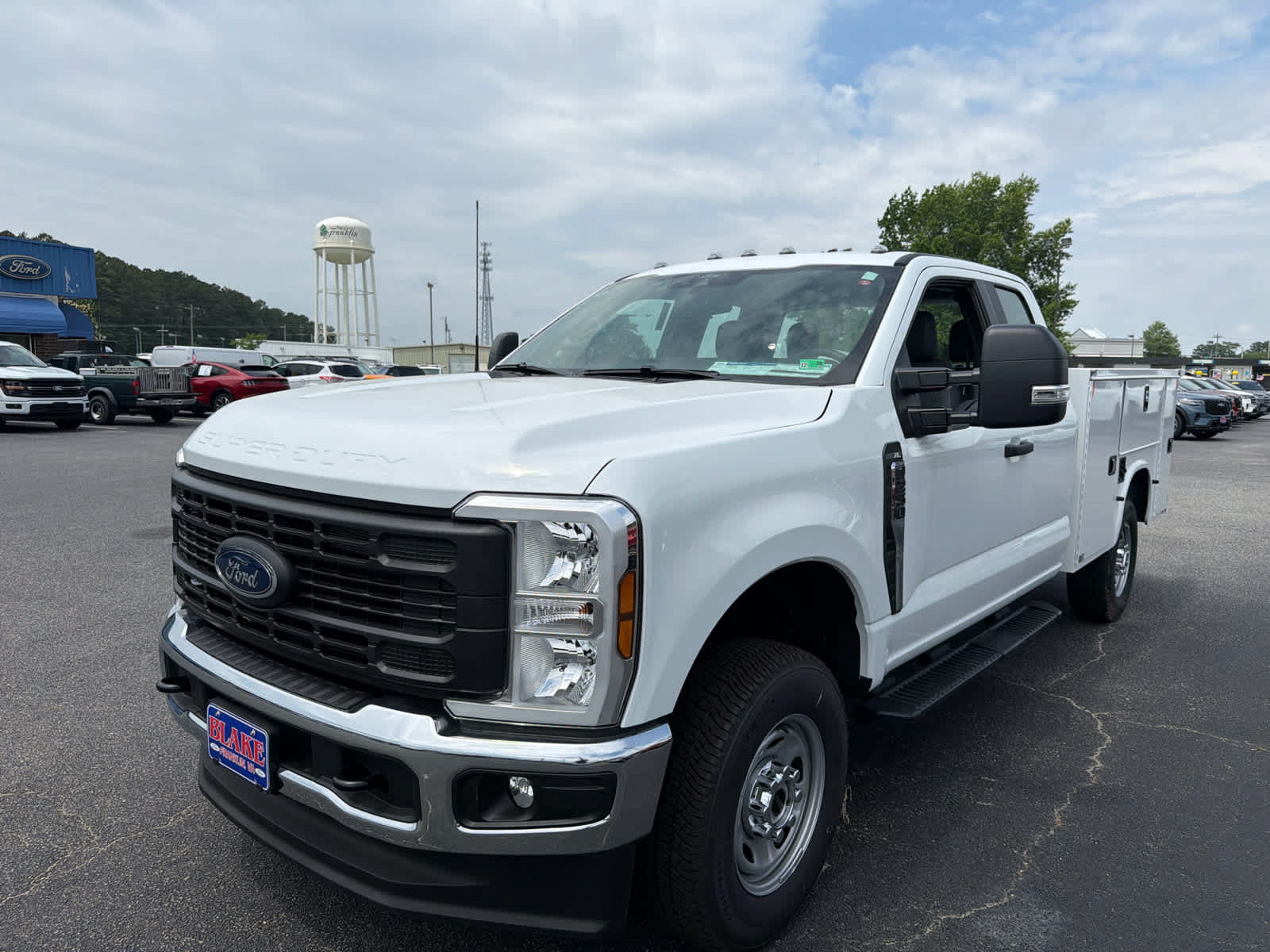 New 2025 Ford F250 XL w/ FX4 Off-Road Package AWD/4WD image 7