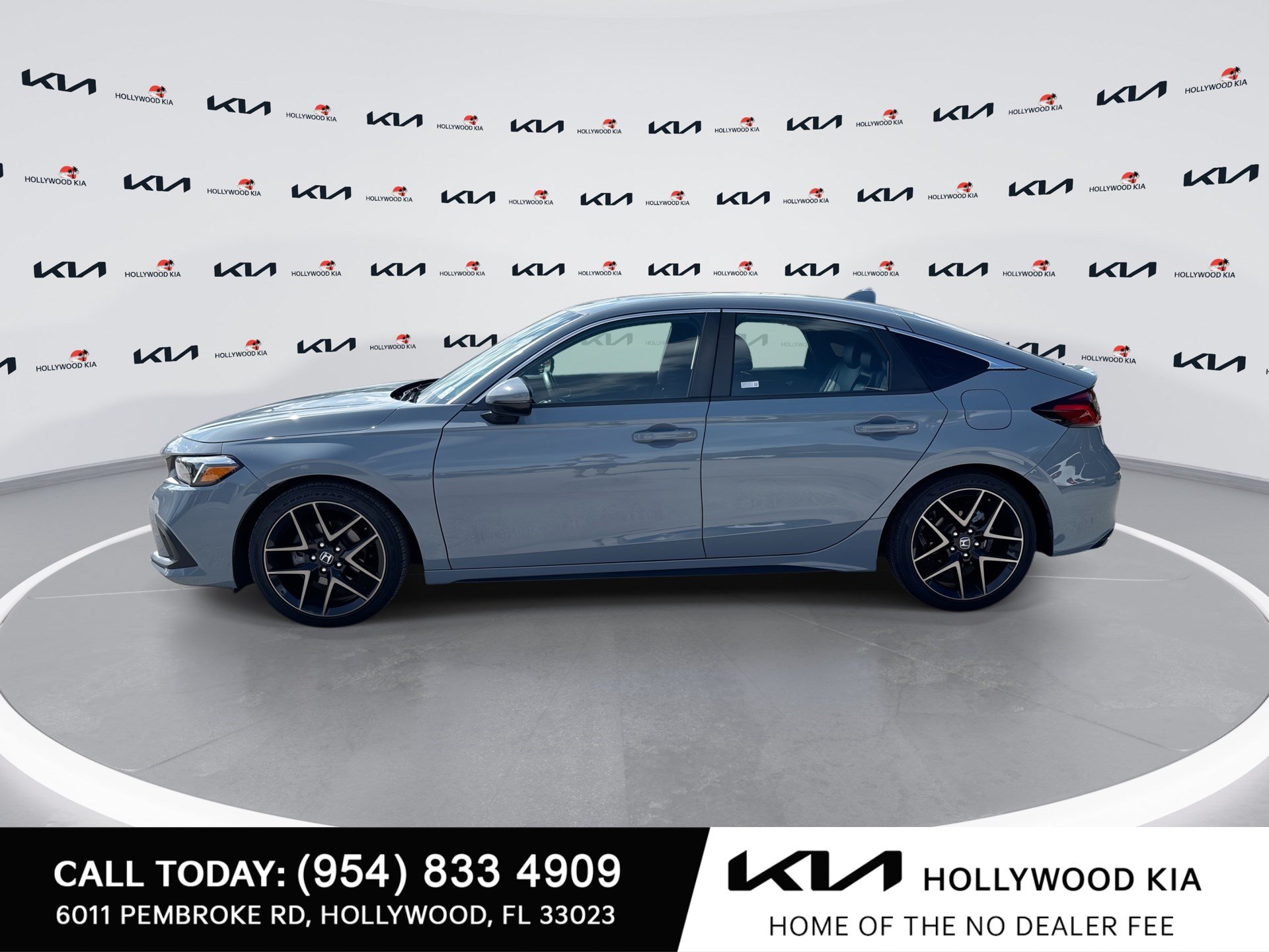 Used 2024 Honda Civic Sport Touring image 5