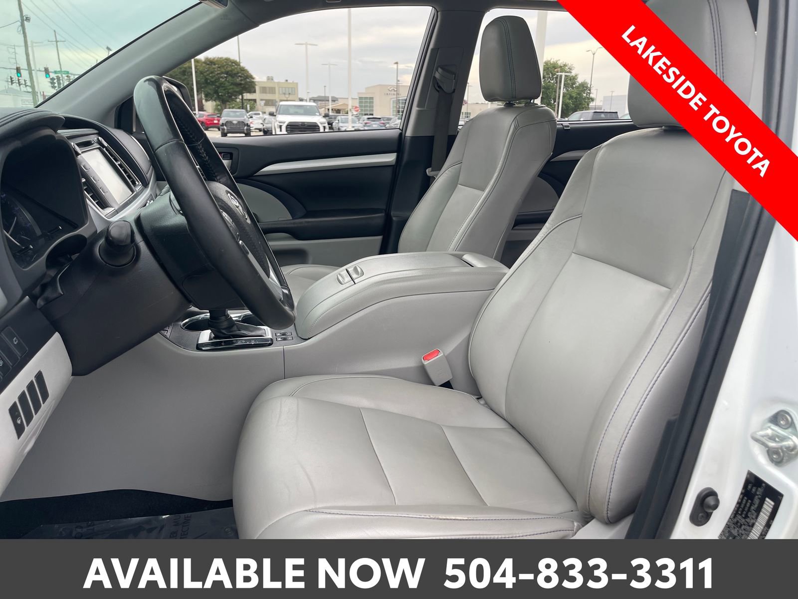 Used 2019 Toyota Highlander XLE FWD image 29