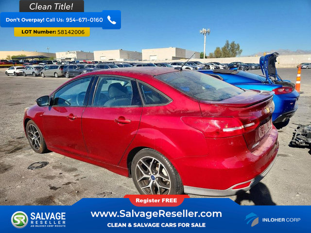 Used 2015 Ford Focus SE w/ SE Ecoboost Package FWD image 3