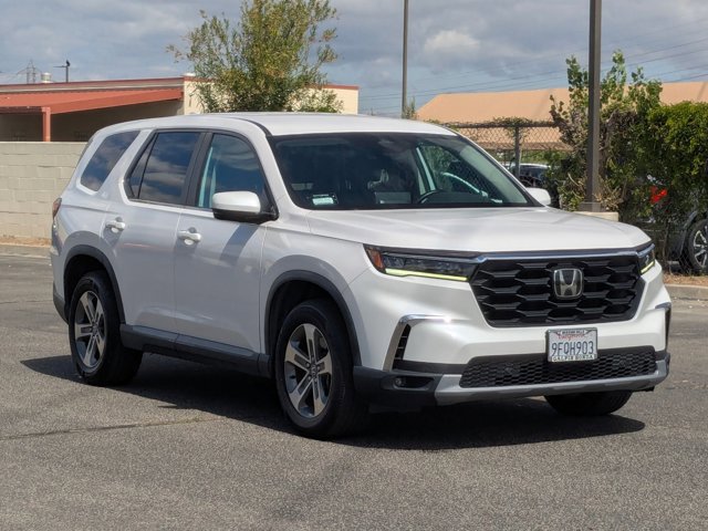 Used 2023 Honda Pilot EX-L image 3