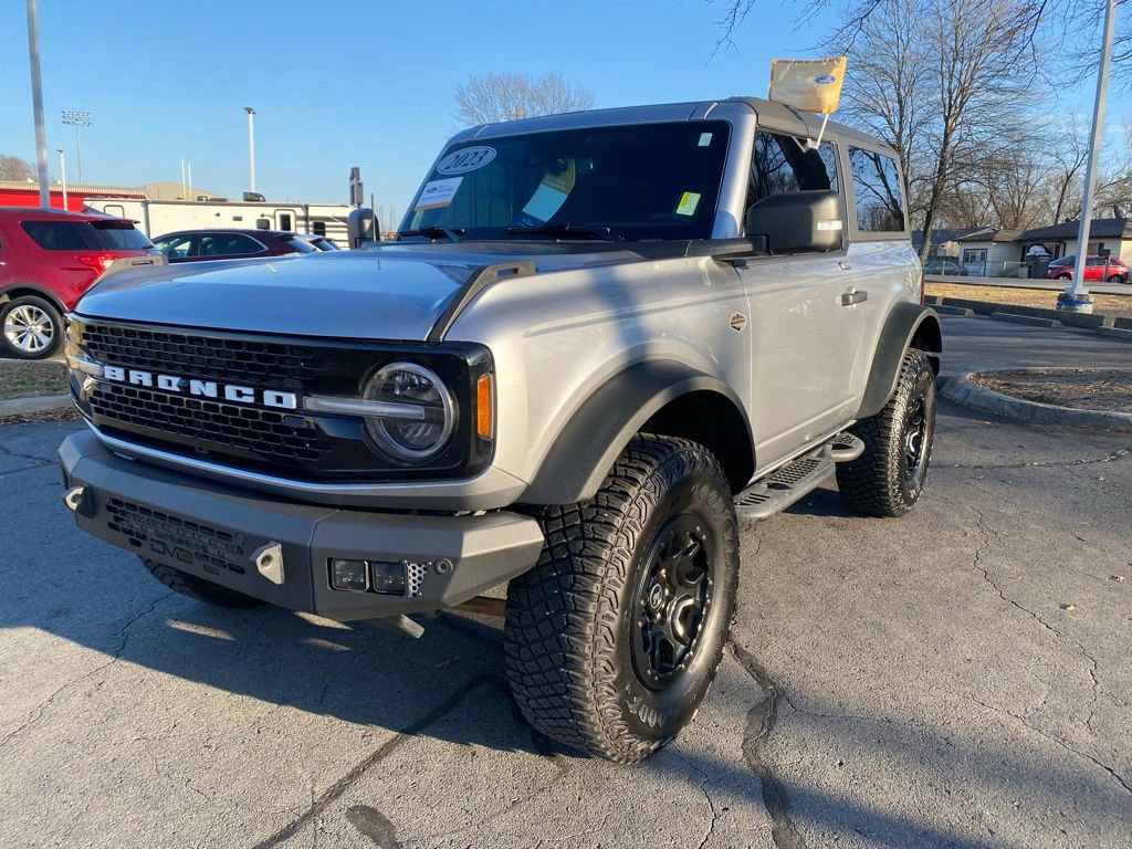 Used 2023 Ford Bronco Wildtrak image 3