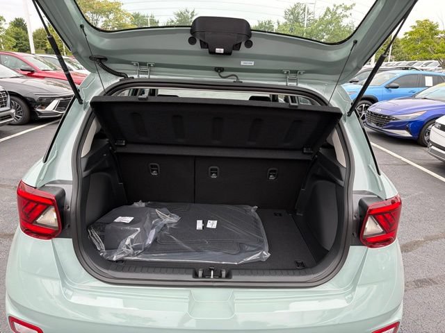 New 2026 Hyundai Venue SE FWD image 11
