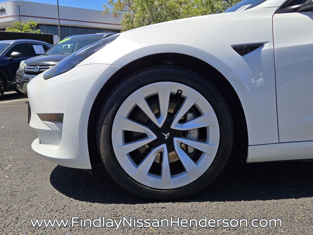 Used 2023 Tesla Model 3 Standard Range RWD image 9