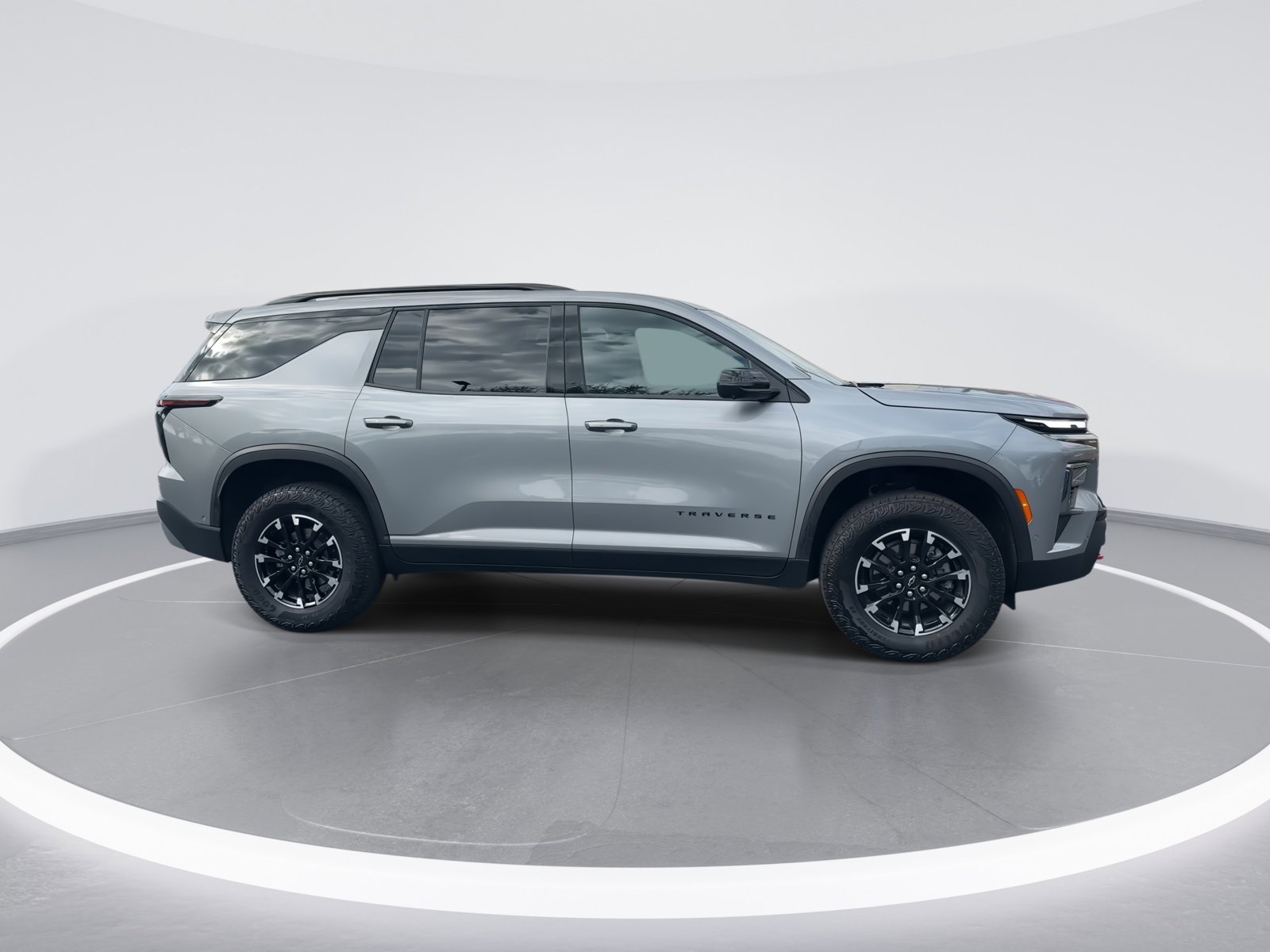 Used 2024 Chevrolet Traverse Z71 w/ Enhanced Driving Package image 10