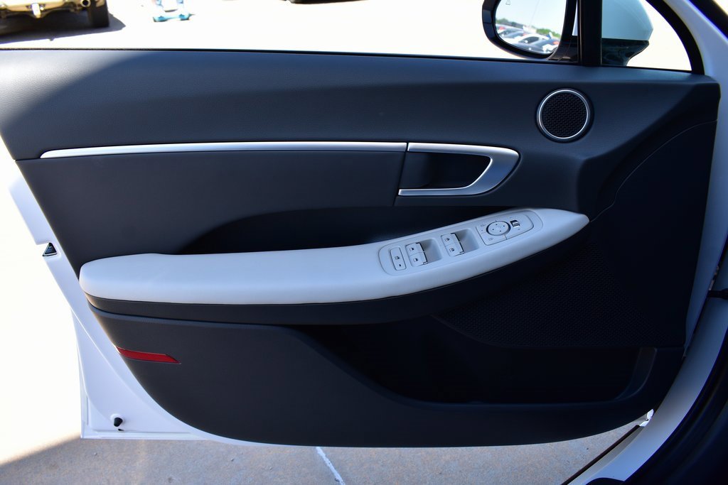 New 2025 Hyundai Sonata SEL image 12