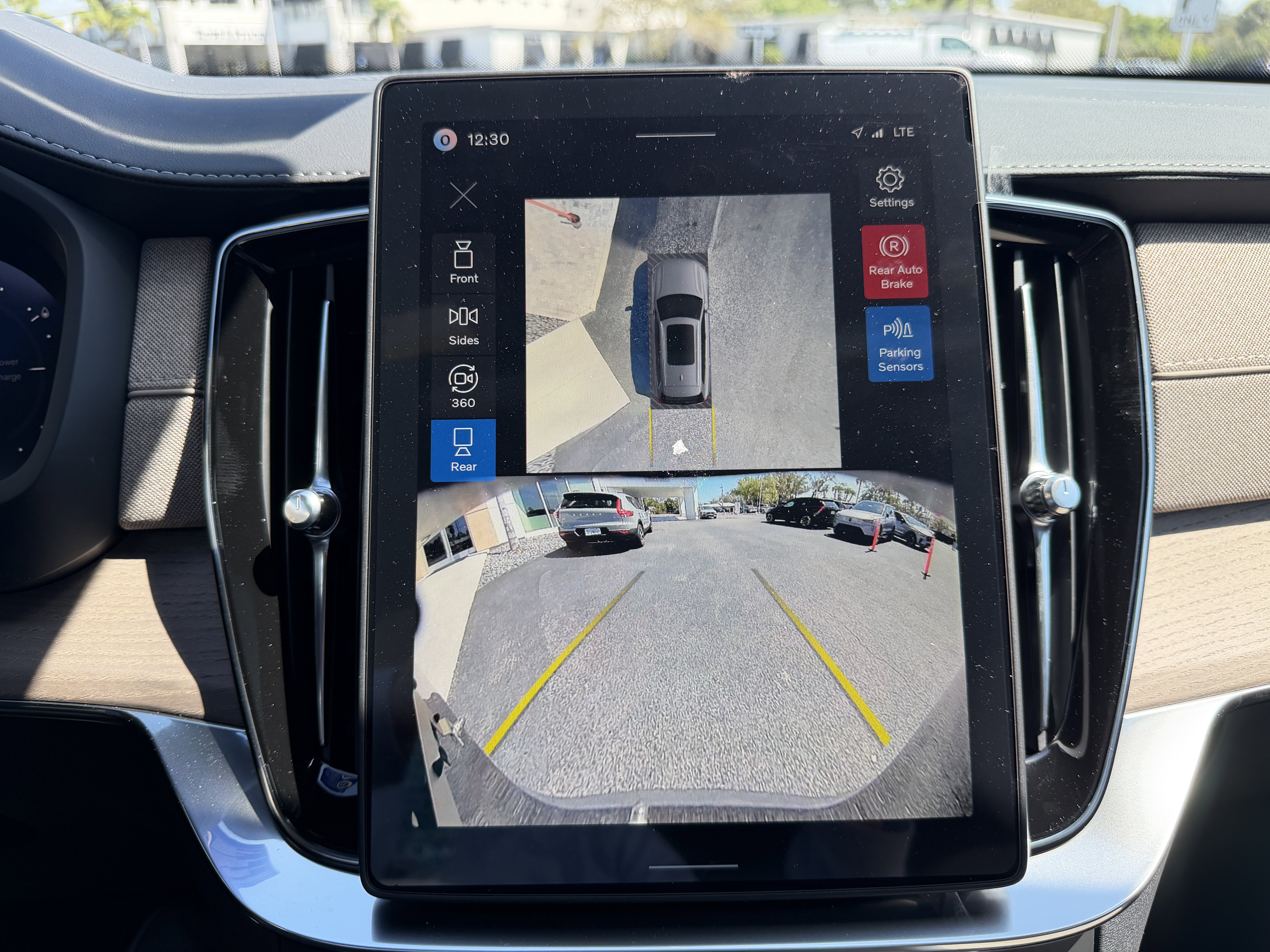 New 2026 Volvo XC90 T8 Ultra w/ Protection Package image 21