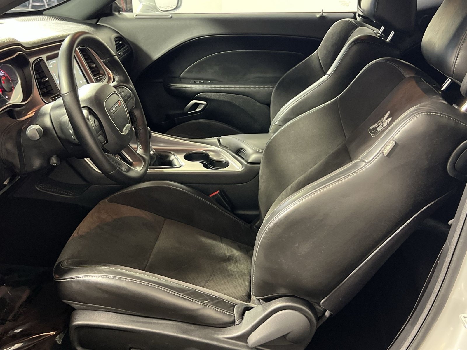 Used 2019 Dodge Challenger R/T Scat Pack w/ Dynamics Package RWD image 13
