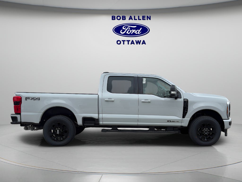 New 2026 Ford F250 Lariat w/ Black Appearance Package AWD/4WD image 12