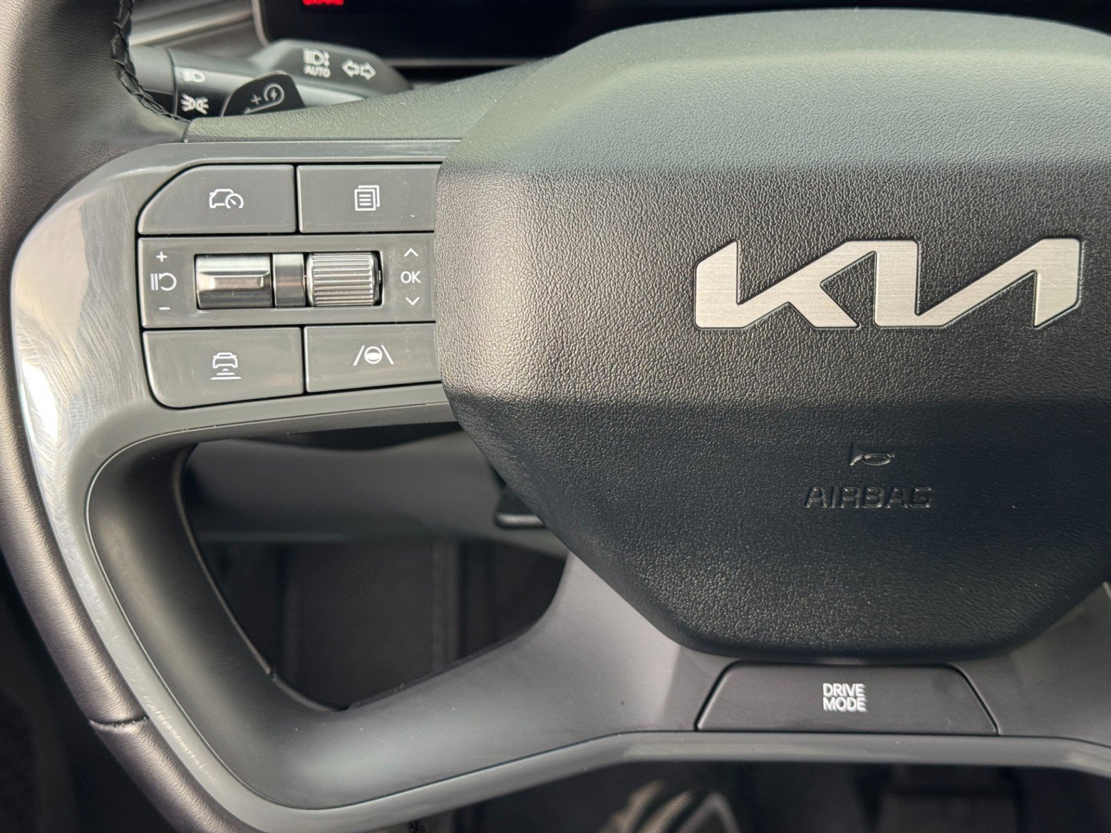 Used 2024 Kia EV9 Light image 20