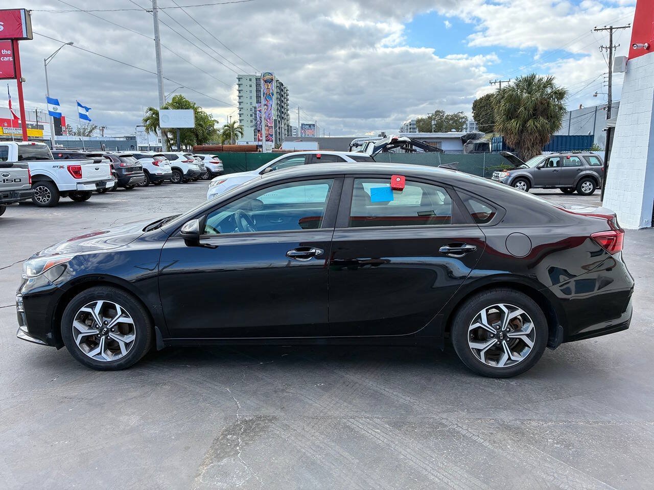 Used 2019 Kia Forte LXS FWD image 4