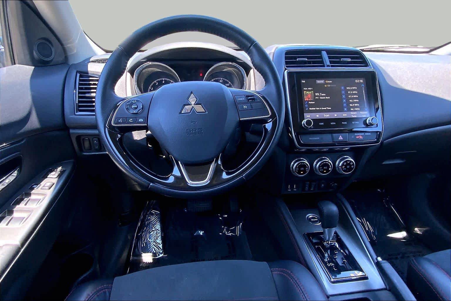 Used 2024 Mitsubishi Outlander Sport SE AWD/4WD image 6