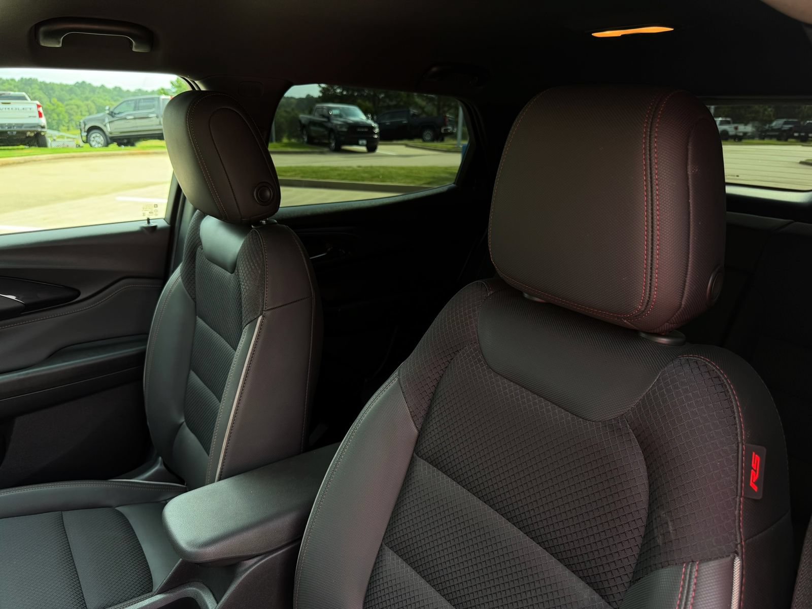Used 2022 Chevrolet TrailBlazer RS FWD image 12