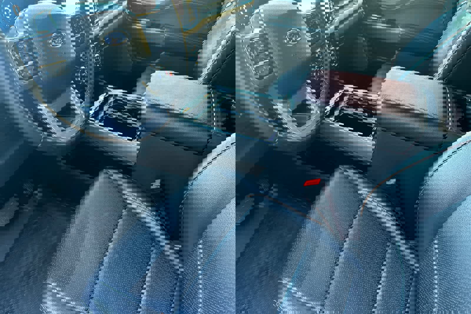 Certified 2025 Ford F250 Lariat w/ Lariat Ultimate Package image 11