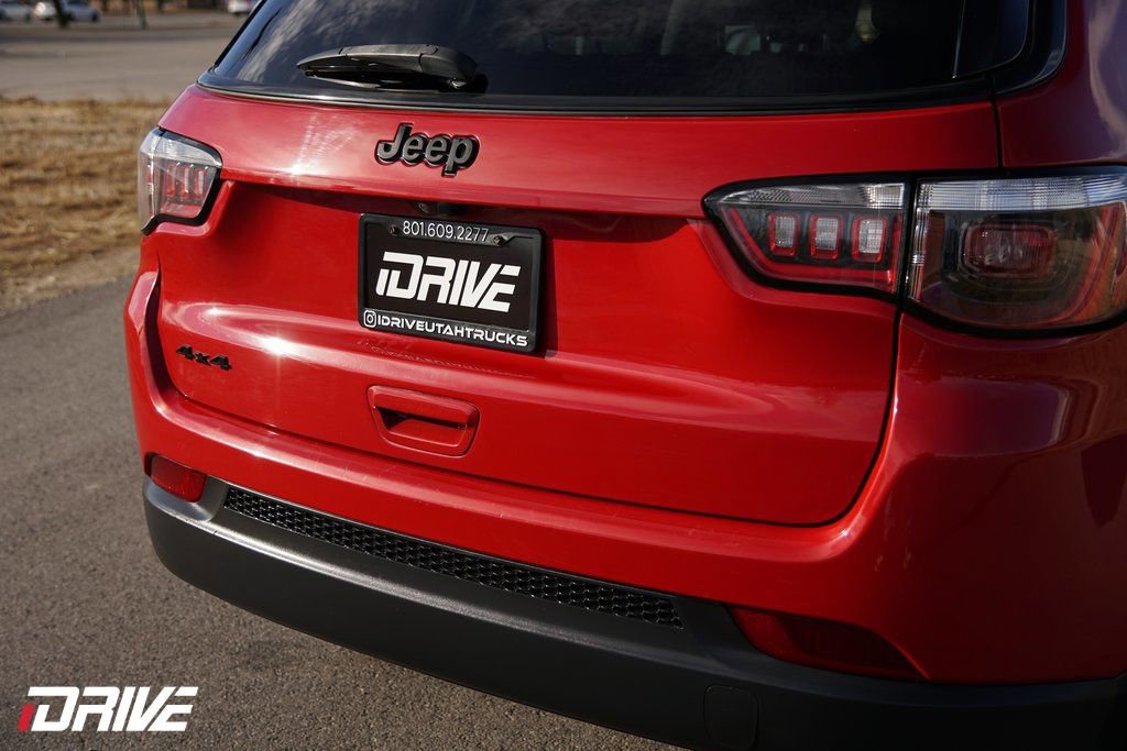 Used 2020 Jeep Compass Latitude image 10