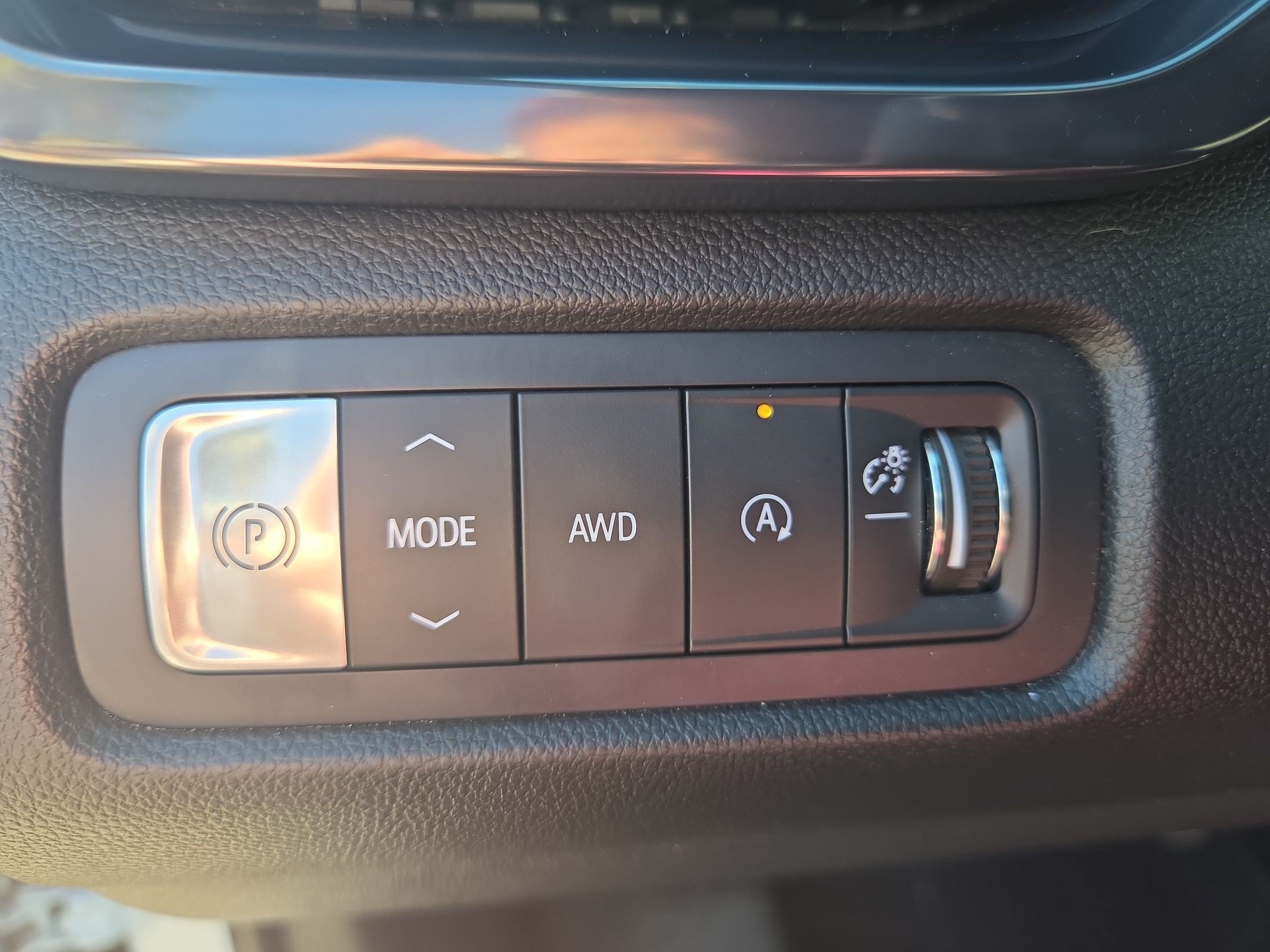 Certified 2026 GMC Acadia AT4 w/ Super Cruise Package AWD/4WD image 23