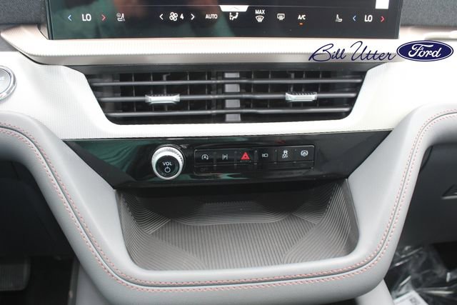 New 2026 Ford Explorer Active image 14