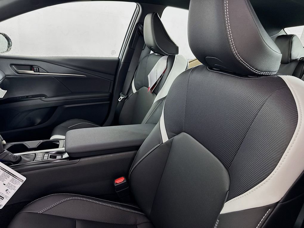 New 2026 Toyota Camry SE FWD image 32