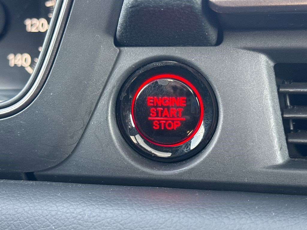 Certified 2025 Honda Pilot TrailSport image 29