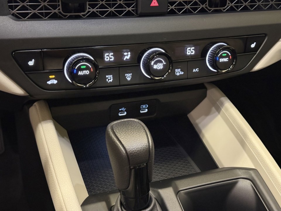 New 2025 Honda Accord SE image 18