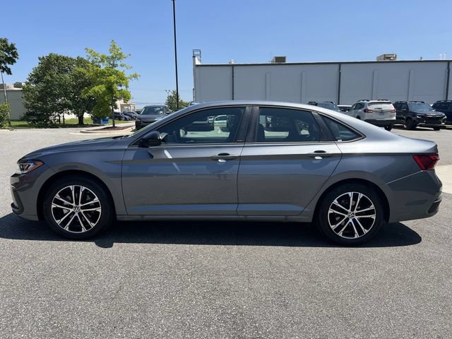 Used 2025 Volkswagen Jetta Sport FWD image 10