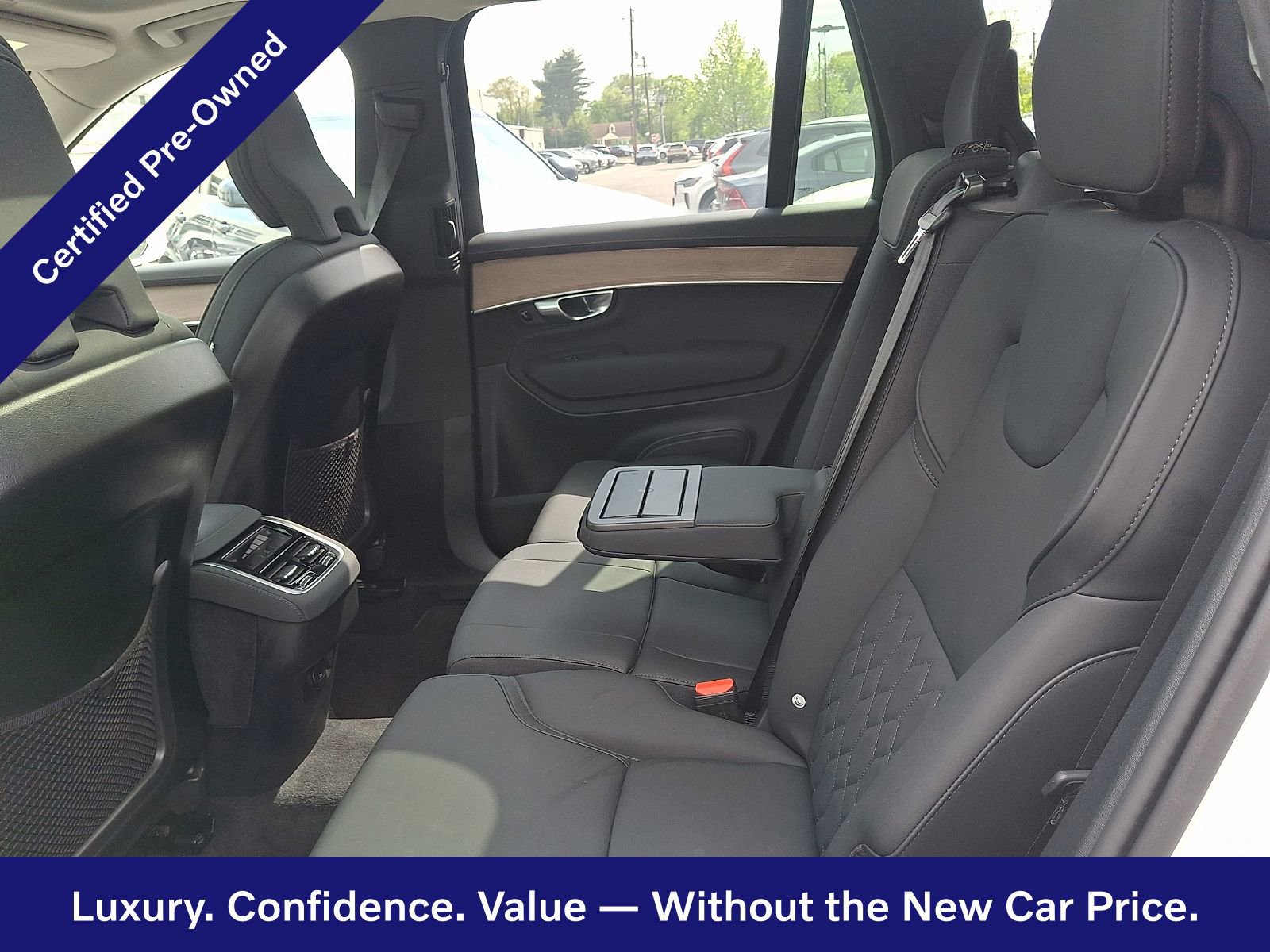 Certified 2025 Volvo XC90 B6 Plus AWD/4WD image 11