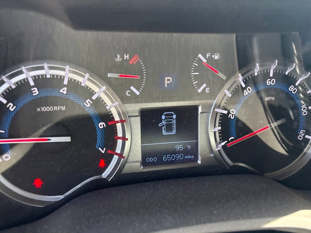 Used 2019 Toyota 4Runner SR5 AWD/4WD image 21