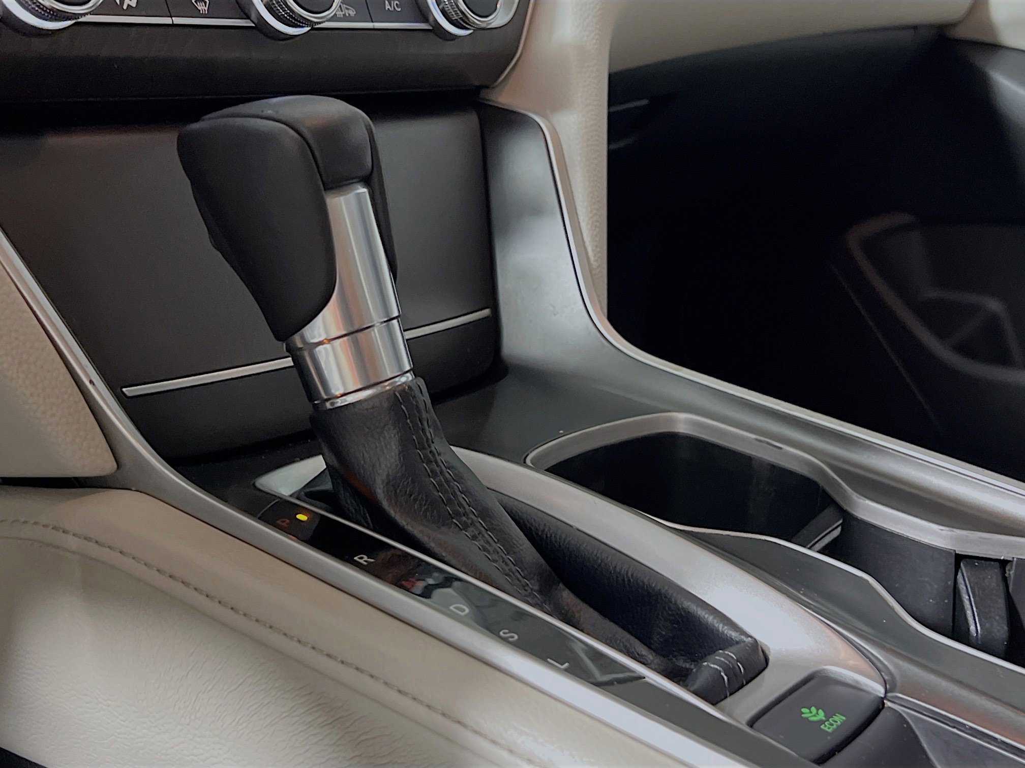 Used 2018 Honda Accord EX-L image 23