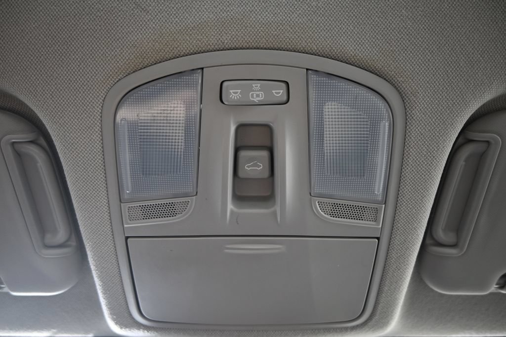 Used 2018 Hyundai Elantra Value Edition FWD image 34