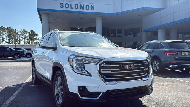 Used 2023 GMC Terrain SLT