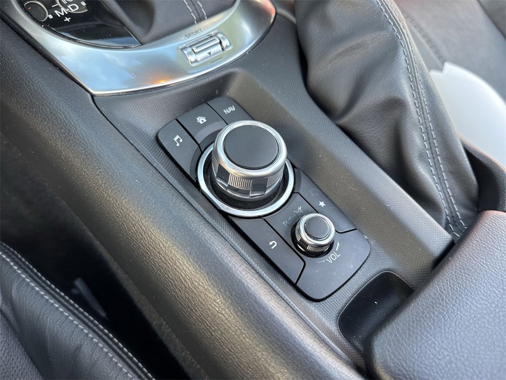 Used 2022 MAZDA MX-5 Miata Grand Touring w/ Weather Package image 52