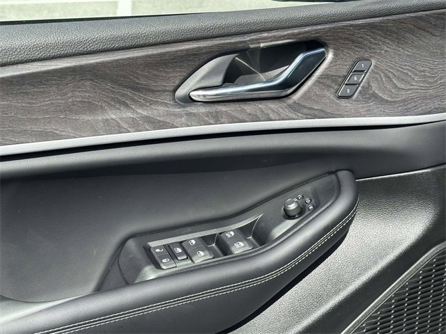 New 2025 Jeep Grand Cherokee Limited image 22