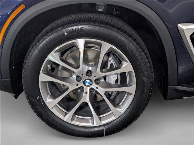 New 2026 BMW X5 xDrive40i w/ Climate Comfort Package image 10