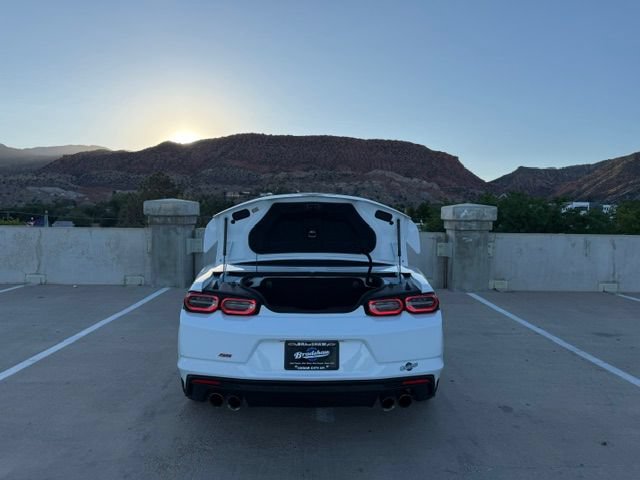 Used 2023 Chevrolet Camaro SS RWD image 8